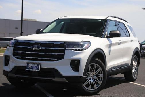 Star White 2026 Ford Explorer Active