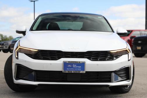 Snow White Pearl 2025 Kia K5 EX