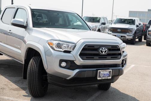 2017 Toyota Tacoma SR5