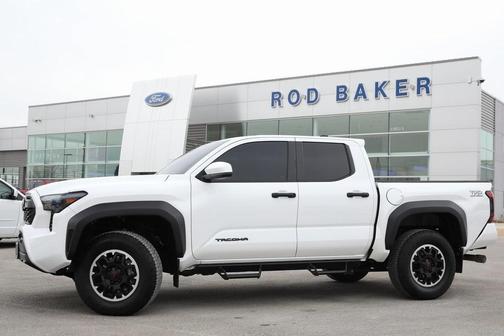 2024 Toyota Tacoma TRD Off Road