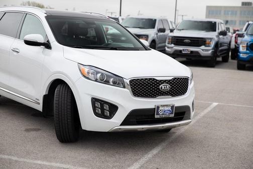 2016 Kia Sorento SX