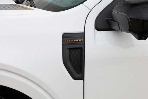 Oxford White 2026 Ford Maverick Tremor