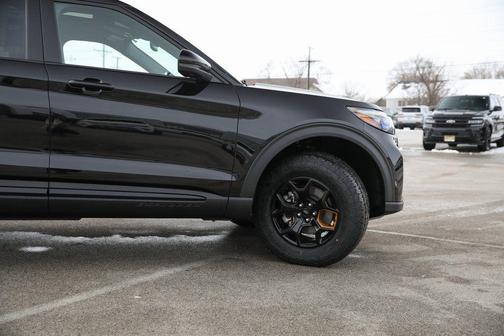 Agate Black 2026 Ford Explorer Tremor
