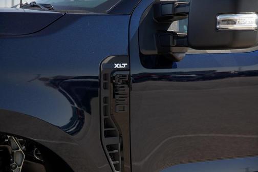 2025 Ford F-350 XLT