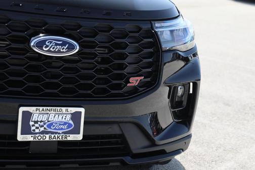 Agate Black Metallic 2026 Ford Explorer ST