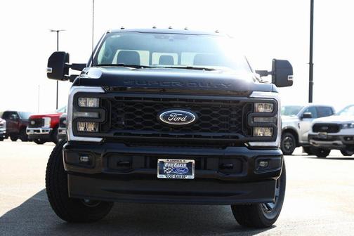 Agate Black 2026 Ford F-350 XL