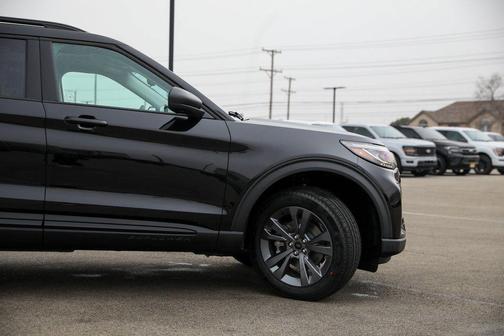 Agate Black 2026 Ford Explorer Active