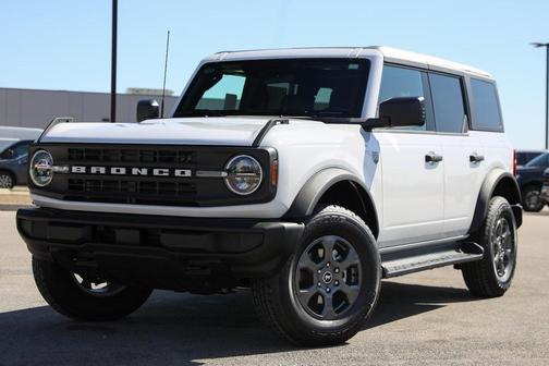 Oxford White 2026 Ford Bronco Big Bend