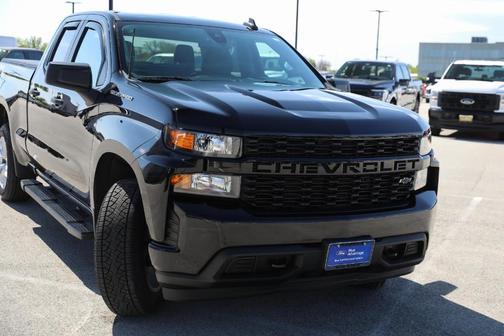 Black 2022 Chevrolet Silverado 1500 Limited Custom