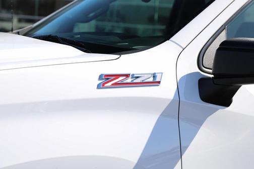 2021 Chevrolet Silverado 1500 Custom Trail Boss