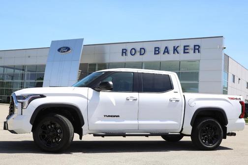 Ice 2023 Toyota Tundra SR5