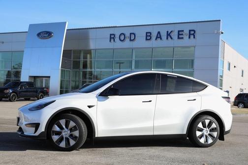 2023 Tesla Model Y Long Range