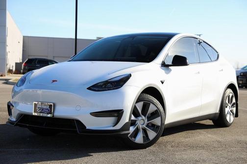 2023 Tesla Model Y Long Range