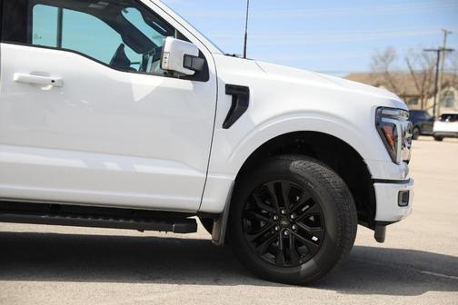 Oxford White 2025 Ford F-150 Lariat