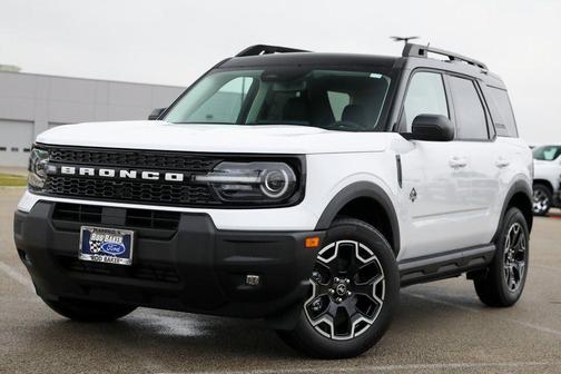 Oxford White 2025 Ford Bronco Sport Outer Banks