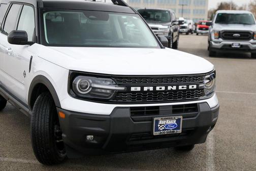 Oxford White 2025 Ford Bronco Sport Outer Banks
