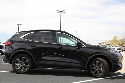 Agate Black 2024 Ford Escape Platinum