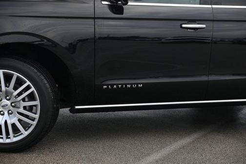 2023 Ford Expedition Max Platinum