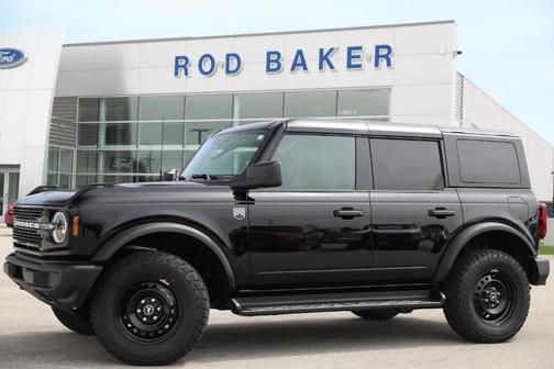 Shadow Black 2026 Ford Bronco Big Bend