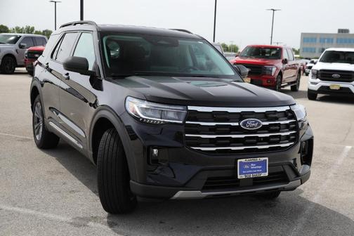 Agate Black 2025 Ford Explorer Active