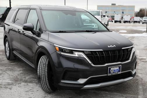 2024 Kia Carnival LX