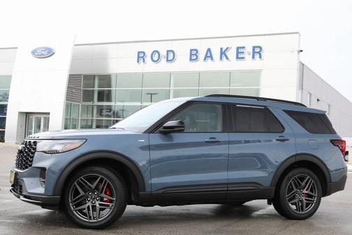 2025 Ford Explorer ST-Line