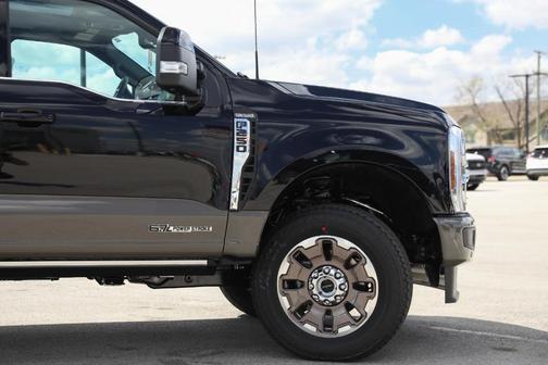 Agate Black Metallic 2026 Ford F-250 King Ranch