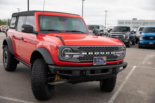 2023 Ford Bronco Badlands