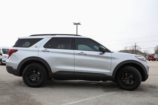 Iconic Silver Metallic 2022 Ford Explorer Timberline