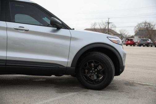 Iconic Silver Metallic 2022 Ford Explorer Timberline