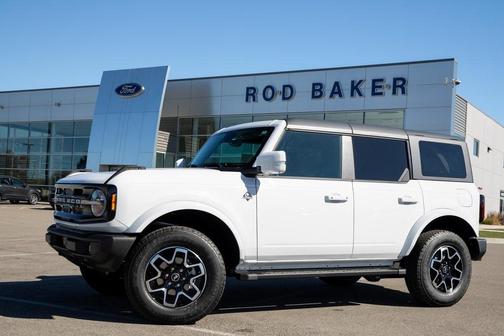 2024 Ford Bronco Outer Banks