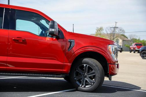 Hot Pepper Red Tinted Clearcoat 2023 Ford F-150 XLT