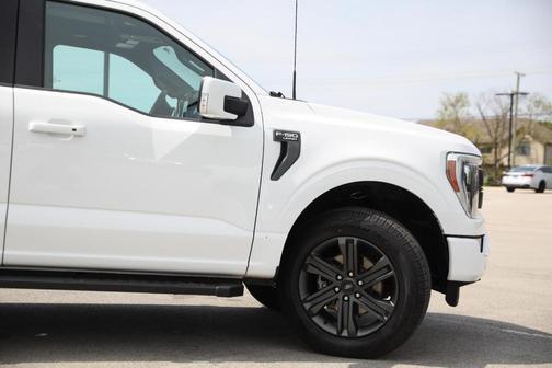 Oxford White 2023 Ford F-150 Lariat