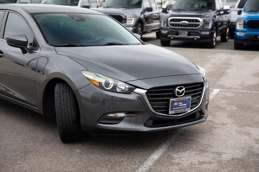 2018 Mazda Mazda3 Touring