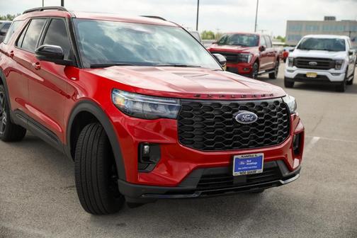 Rapid Red Metallic Tinted Clearcoat 2025 Ford Explorer ST-Line