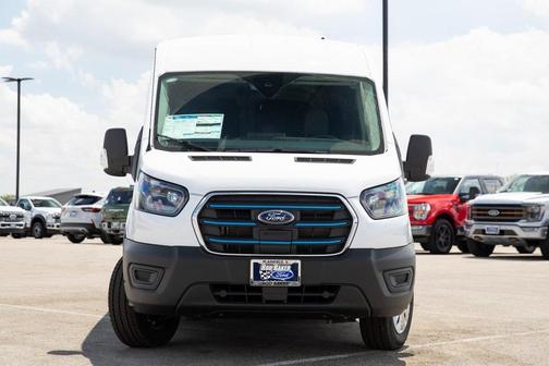 2025 Ford E-Transit Base