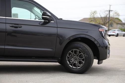 Dark Matter Gray Metallic 2026 Ford Expedition Max Active