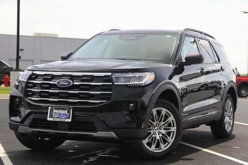 Agate Black Metallic 2026 Ford Explorer Active