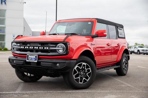 2023 Ford Bronco Outer Banks