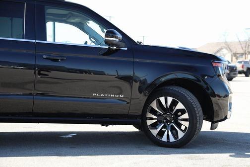 Agate Black Metallic 2025 Ford Expedition Max Platinum