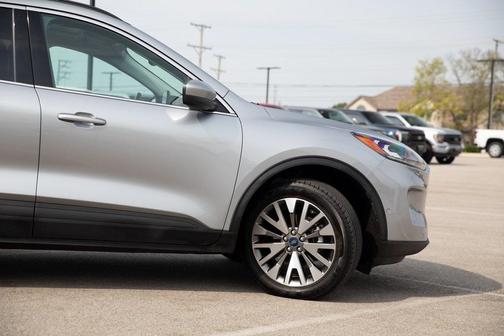 2021 Ford Escape Titanium