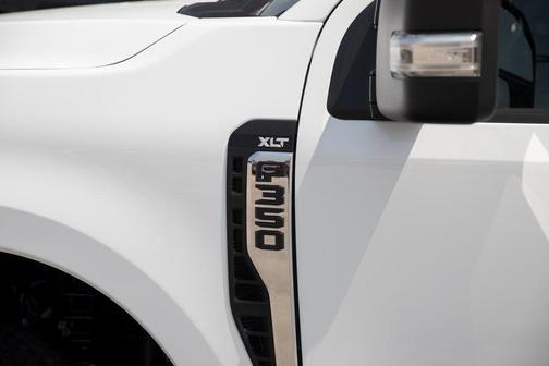 2025 Ford F-350 XLT