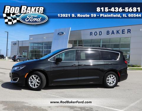 2017 Chrysler Pacifica Touring-L