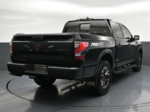 2024 Nissan Titan PRO-4X