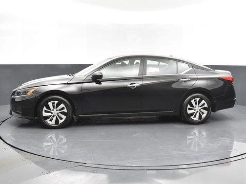 2025 Nissan Altima S