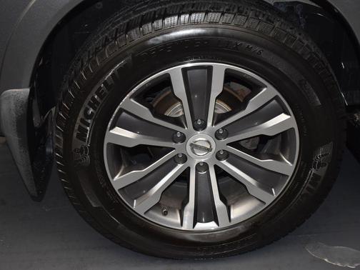 2015 Nissan Armada SL