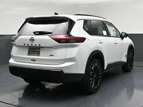 Everest White P 2026 Nissan Rogue Dark Armor