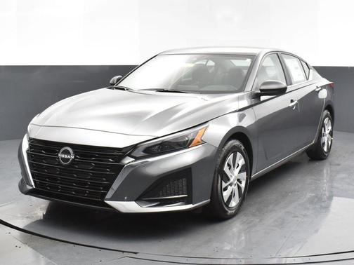 2025 Nissan Altima S