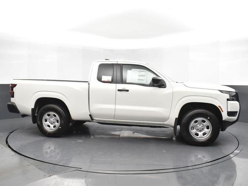 2025 Nissan Frontier S
