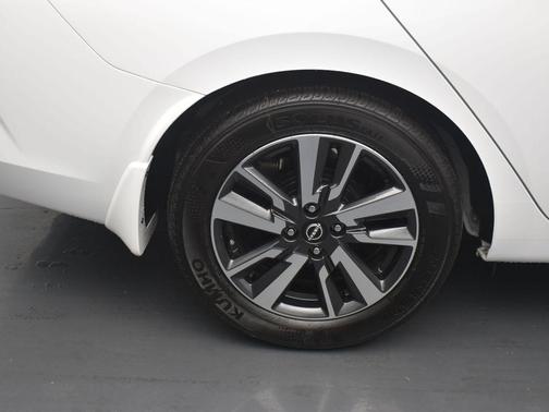 2024 Nissan Versa S